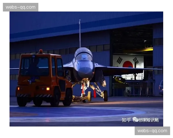 NFL自由市场开启首日:科克·考辛斯与亚特兰大猎鹰达成巨额合同 NFL自由市场开启首日:科克·考辛斯与亚特兰大猎鹰达成巨额合同