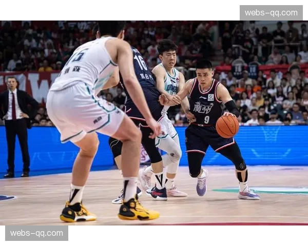 CBA联盟5月修订季后赛规则，加长底线距离以优化定位球战术空间